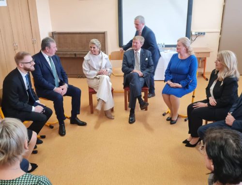 Holandský kráľovský pár v sprievode slovenskej prezidentky navštívili aj jednu zo Škôl, ktoré menia svet